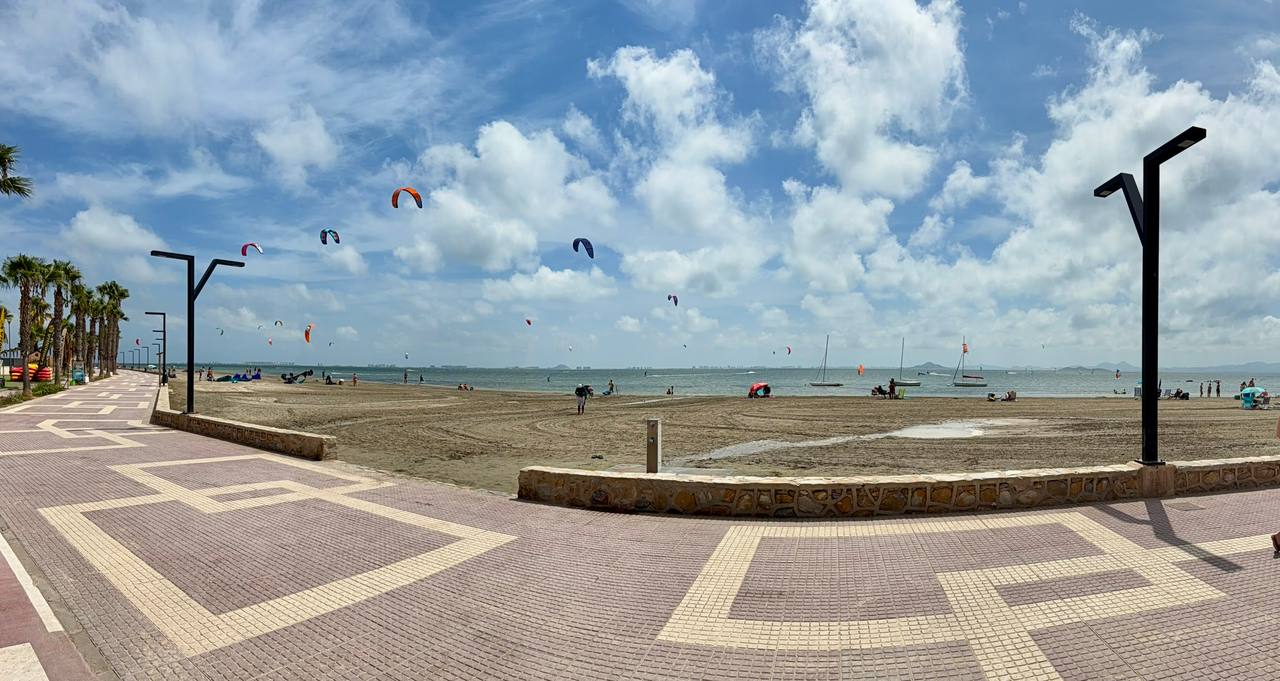 Marmenor Kitesurfers